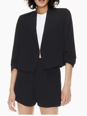 Aritzia Babaton Power Short Blazer in Black 0